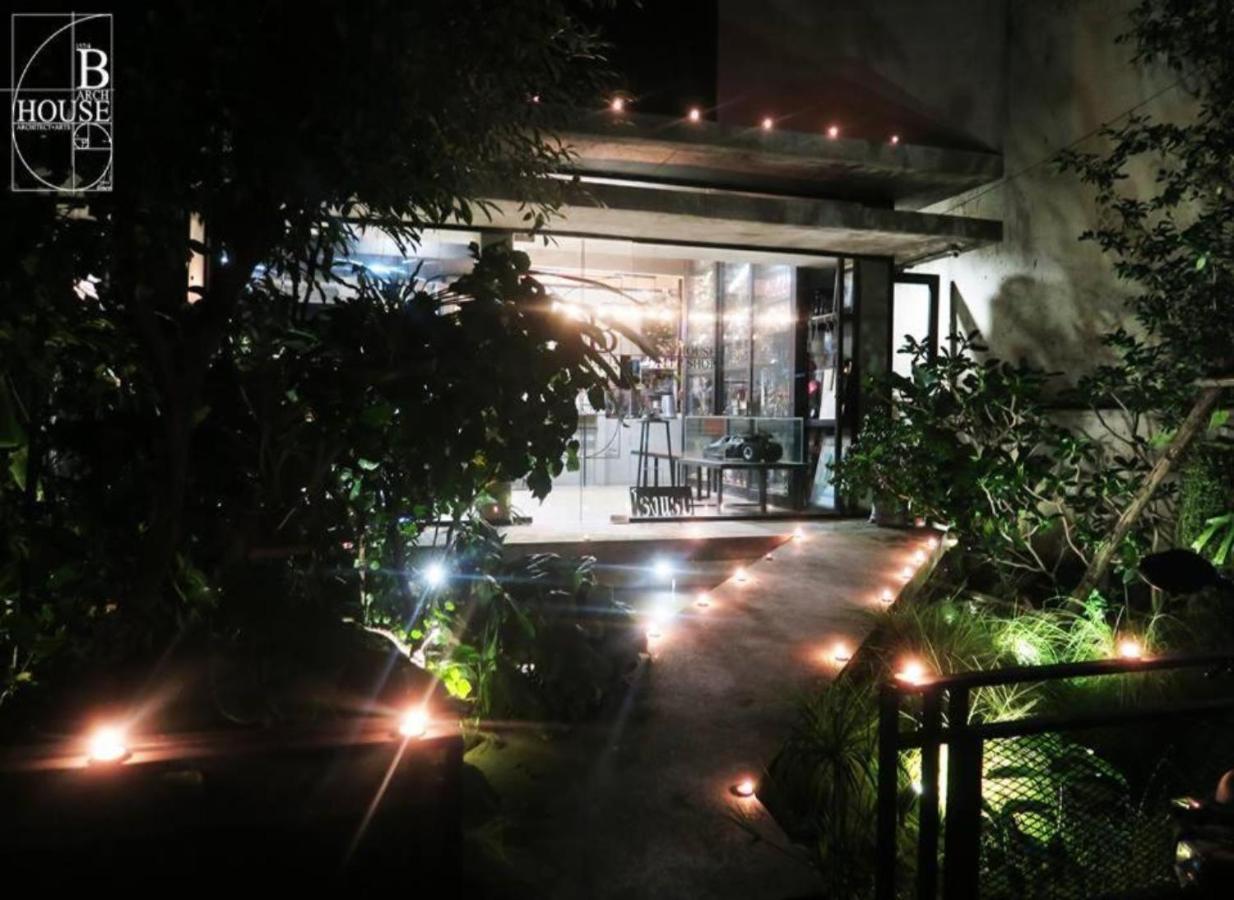 B Arch House Hotel Chiang Mai Exterior photo