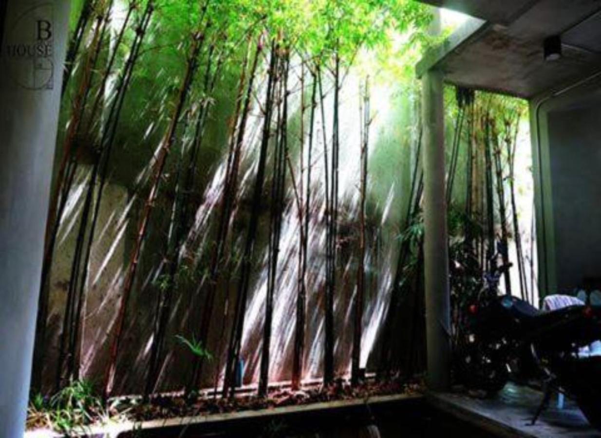 B Arch House Hotel Chiang Mai Exterior photo